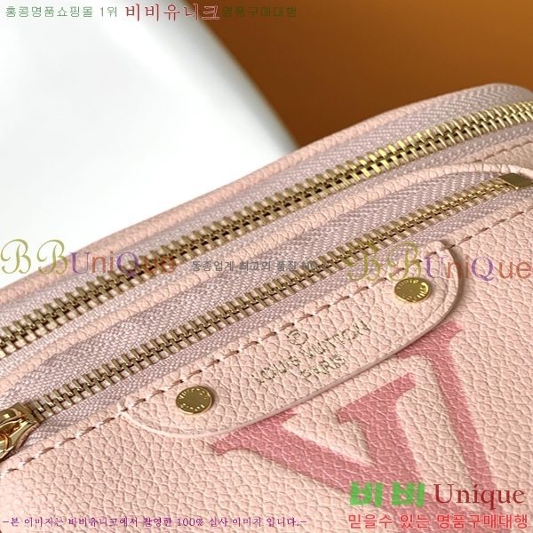 ̺ ̴  M82335-3
