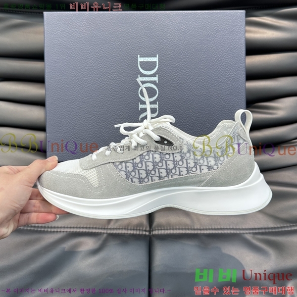   Ŀ D87795-1