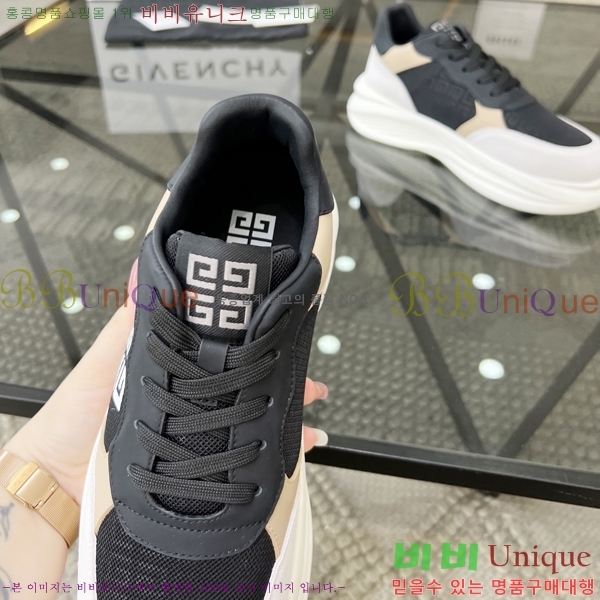   Ŀ G8261945-3
