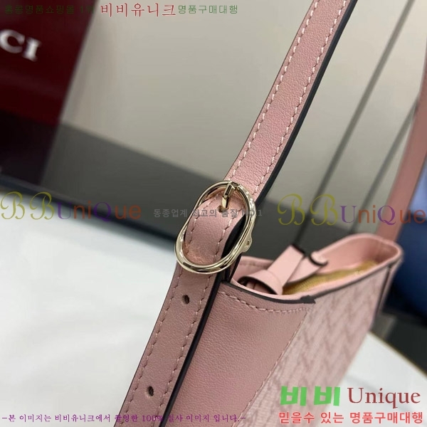 # GG   ̴  820696-202