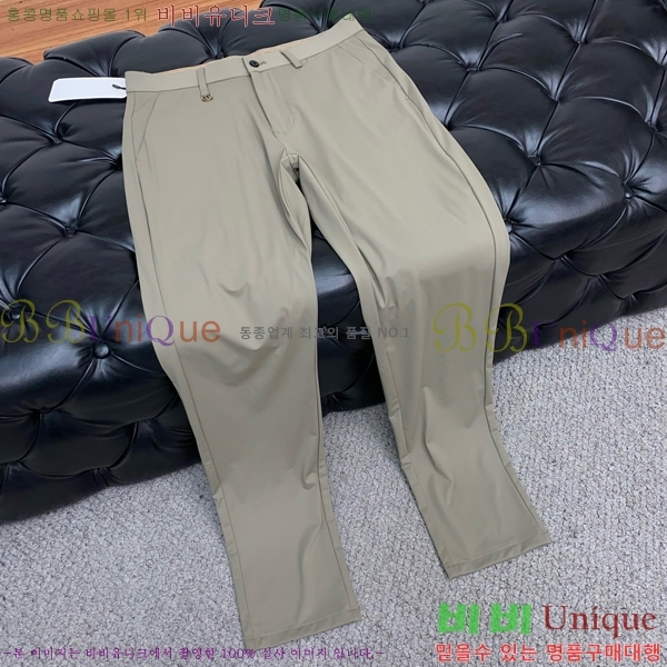    D423922-4
