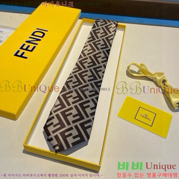 # ̷ Ÿ 8FE249242-6