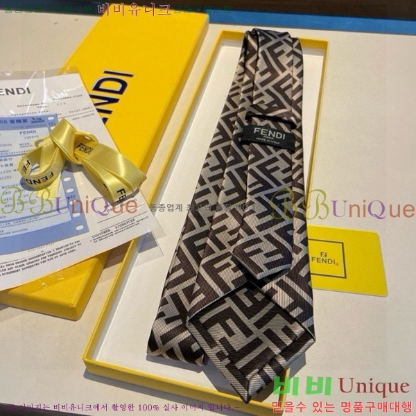 # ̷ Ÿ 8FE249242-6