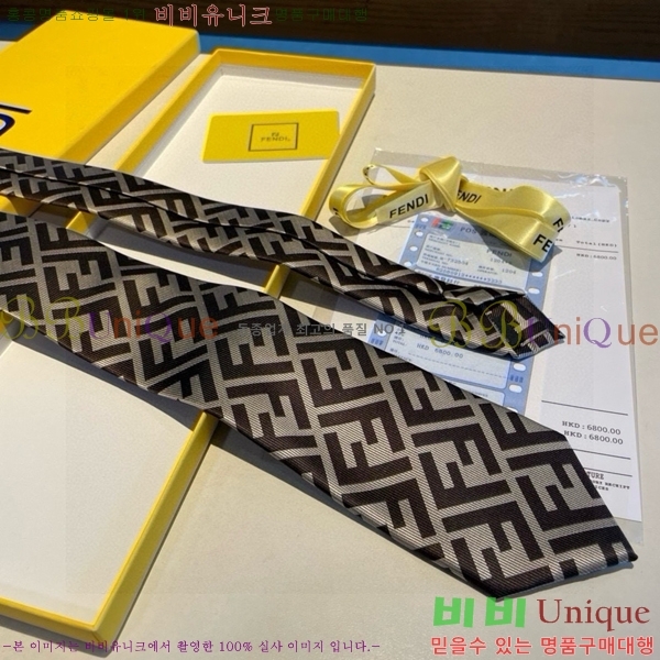 # ̷ Ÿ 8FE249242-6