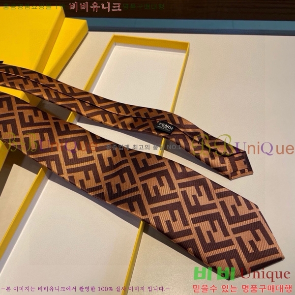# ̷ Ÿ 8FE249242-8