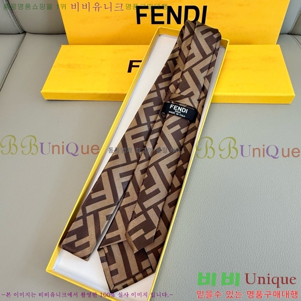 # ̷ Ÿ 8FE249242-9