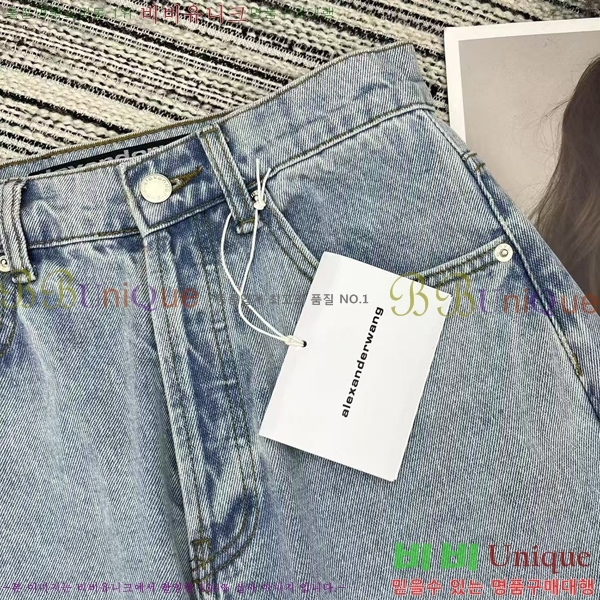  ˷    AW123655-4