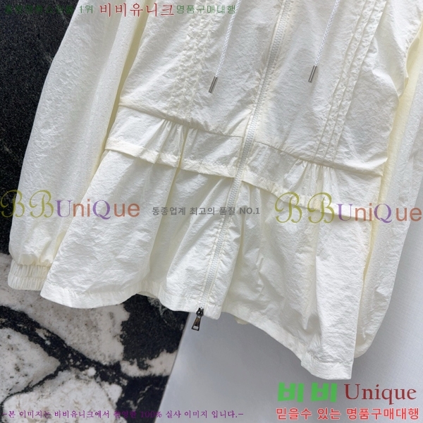  ˷  AW401122-6
