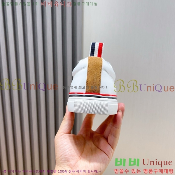   Ŀ T74811931-2
