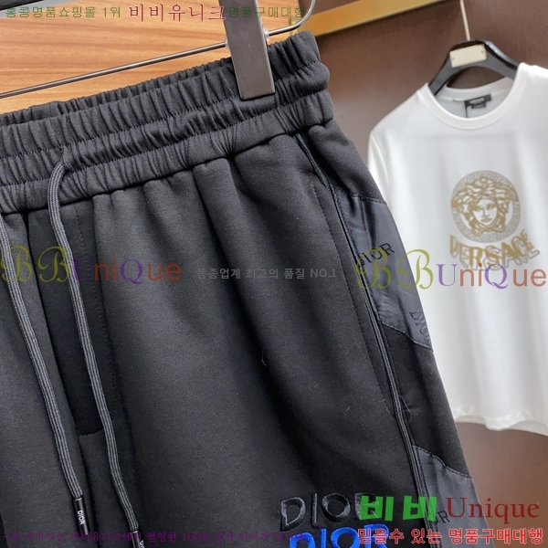   ݹ D64733
