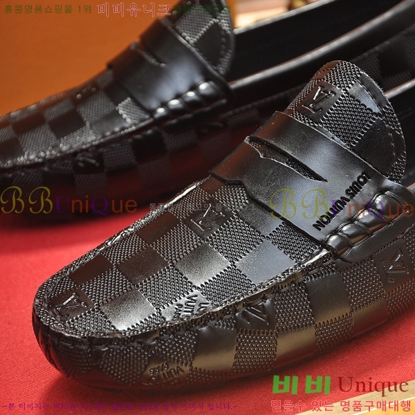  ̺  L7161627-1
