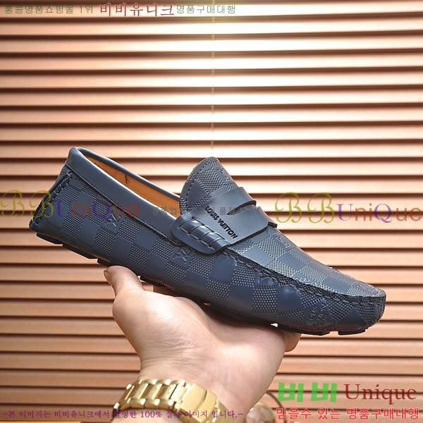  ̺  L7161627-2