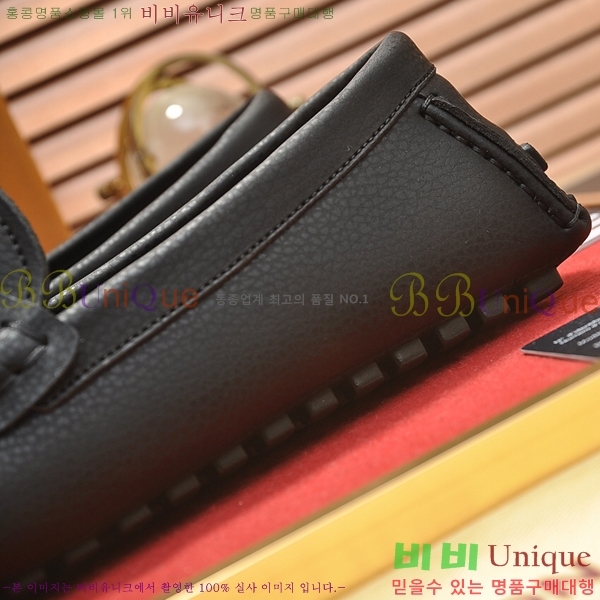  ̺  L7161627-4