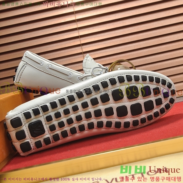  ̺  L7161627-6