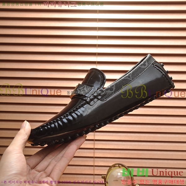  ̺  L7161627-7