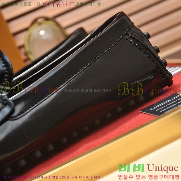  ̺  L7161627-8