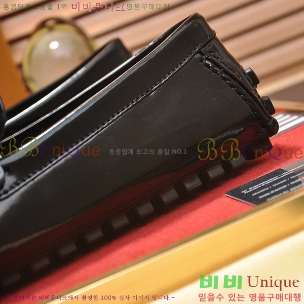  ̺  L7161627-9