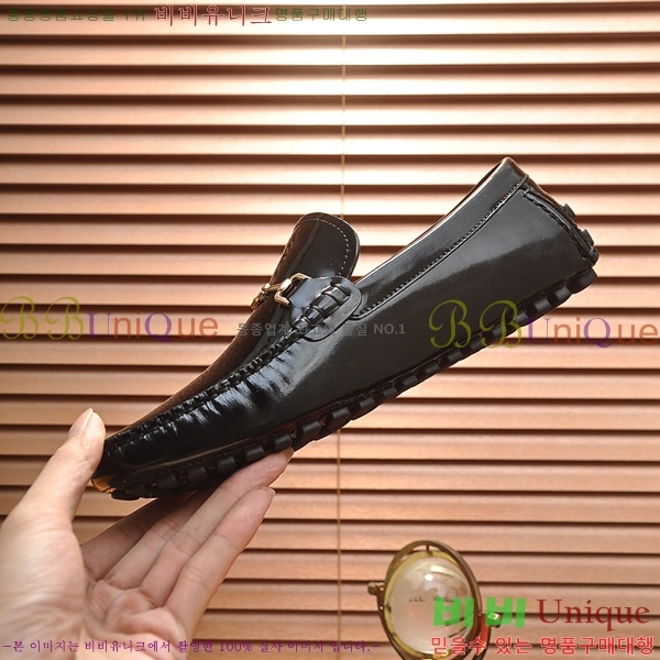  ̺  L7161627-9