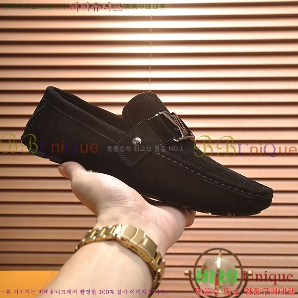  ̺  L7161627-10