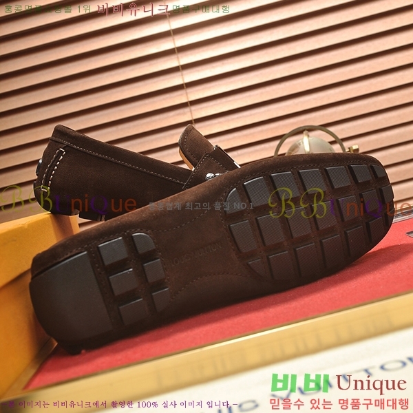  ̺  L7161627-11