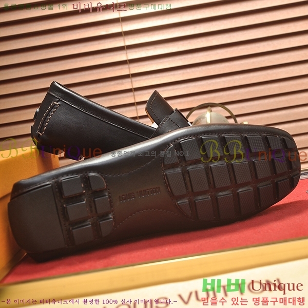  ̺  L7161627-15