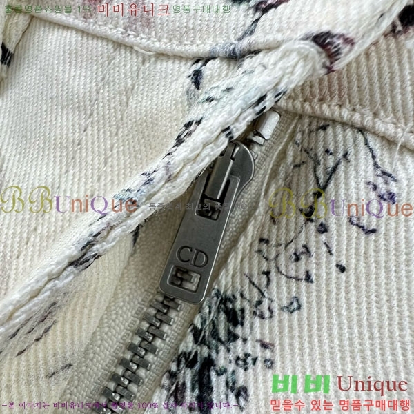   ĿƮ DO245080-3