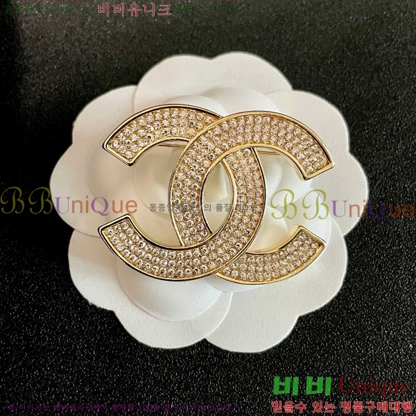 * ġ CH972355-3