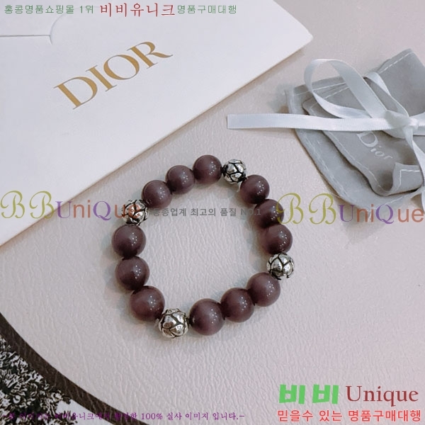   D4O02239-2