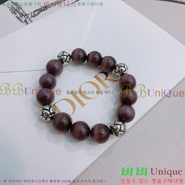   D4O02239-2