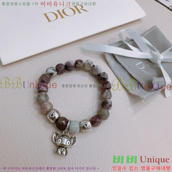   D4O02239-4