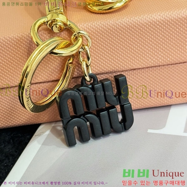 ̿̿ ŰȦ MIU016657-1