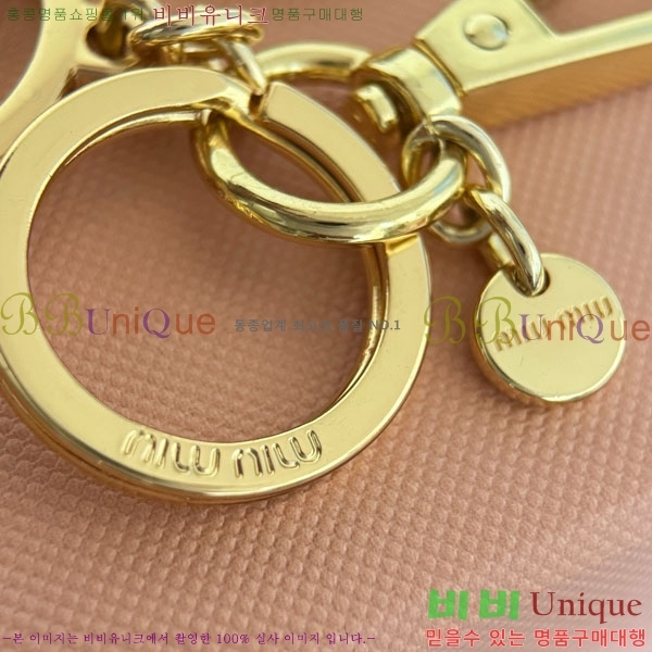 ̿̿ ŰȦ MIU016657-1