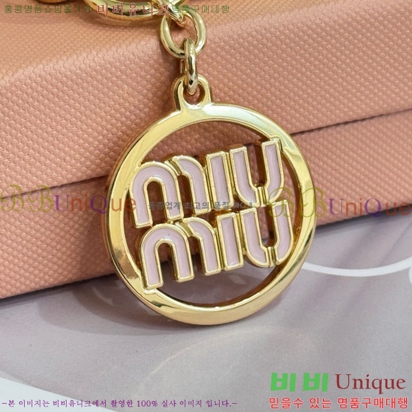 ̿̿ ŰȦ MIU016657-2