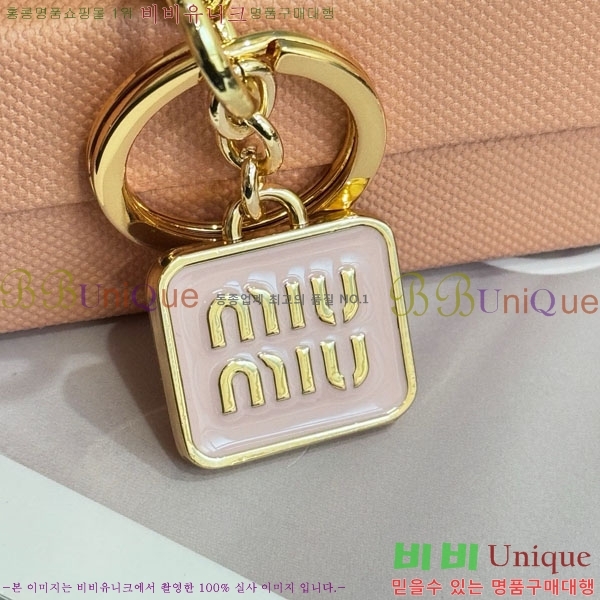 ̿̿ ŰȦ MIU016657-2