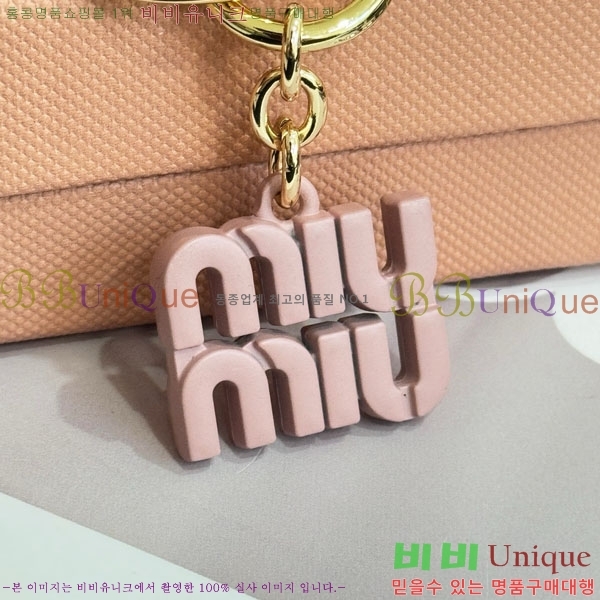 ̿̿ ŰȦ MIU016657-2
