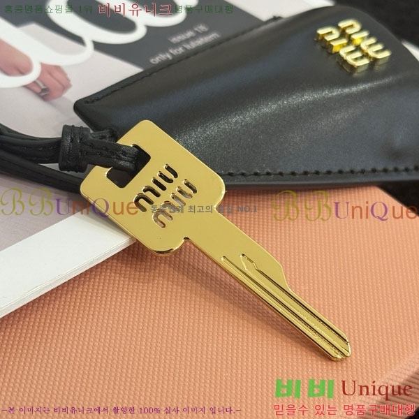 ̿̿ ŰȦ MIU016657-4