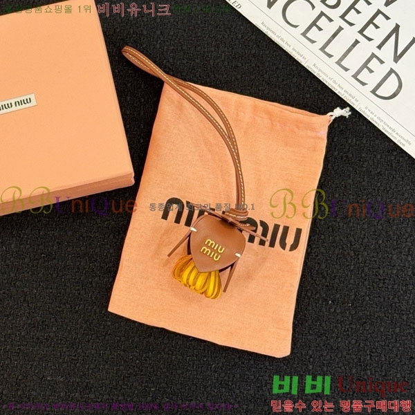 ̿̿ ŰȦ MIU016657-7