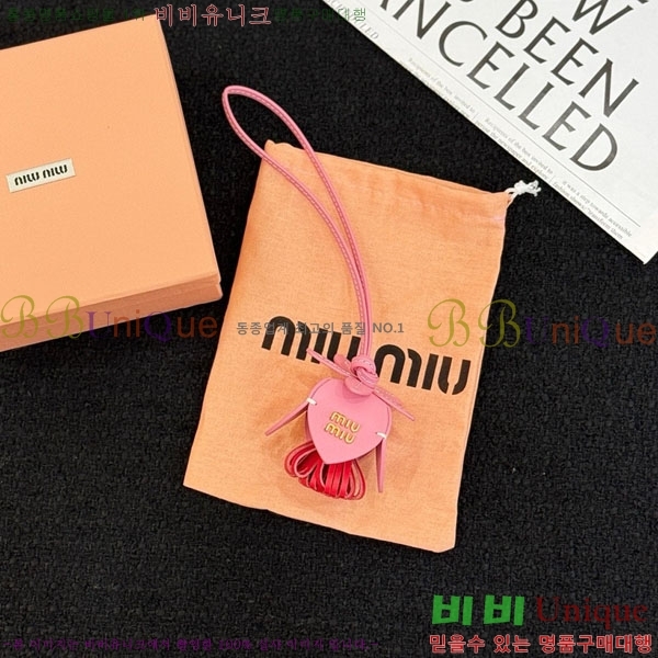 ̿̿ ŰȦ MIU016657-8  