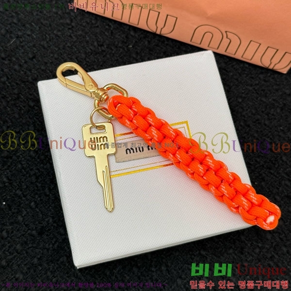 ̿̿ ŰȦ MIU016657-11