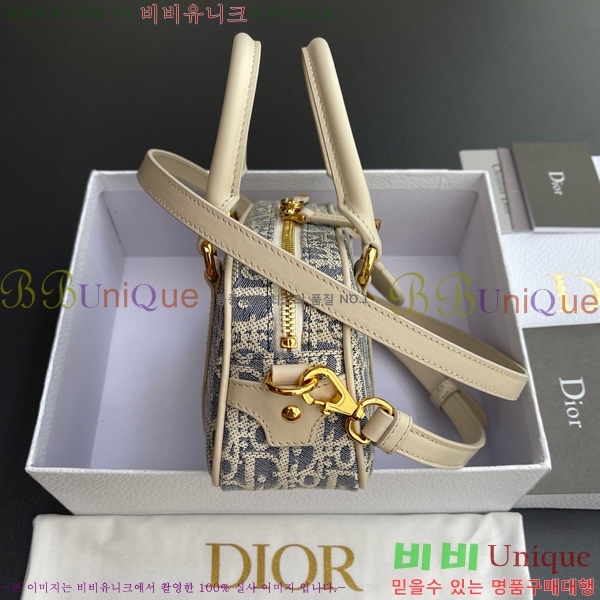 # ̺  East-West  S2388-101