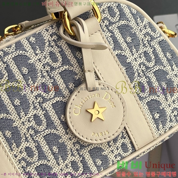# ̺  East-West  S2388-101