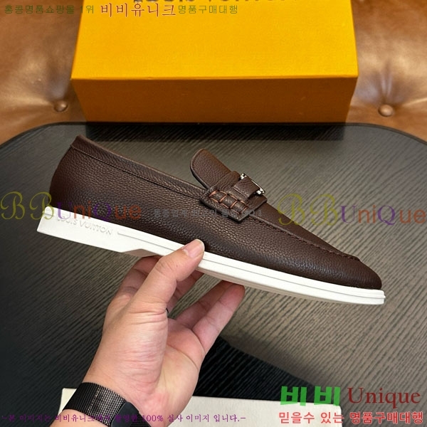  ̺  L7161620-4
