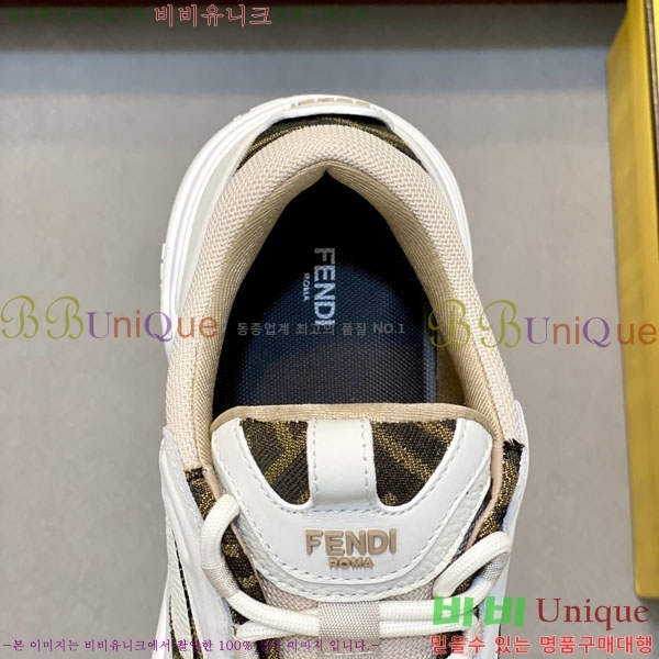   Ŀ F8560032-2