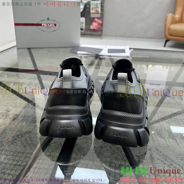   Ŀ R577700