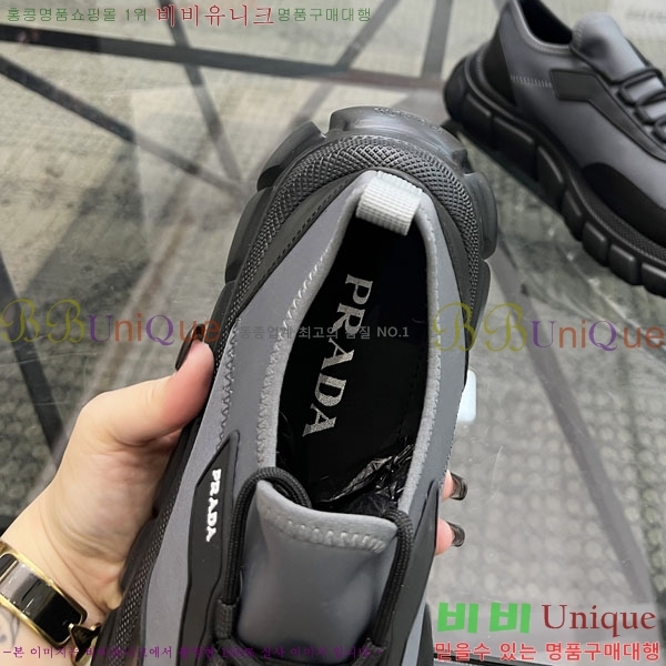   Ŀ R577700