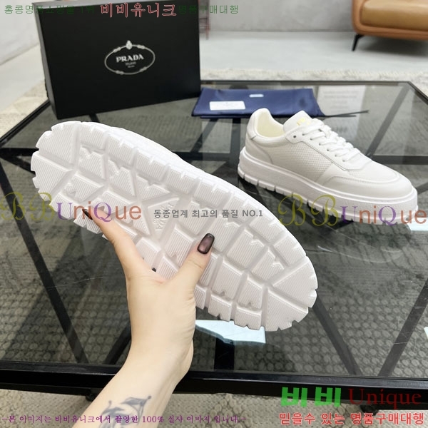   Ŀ R577705