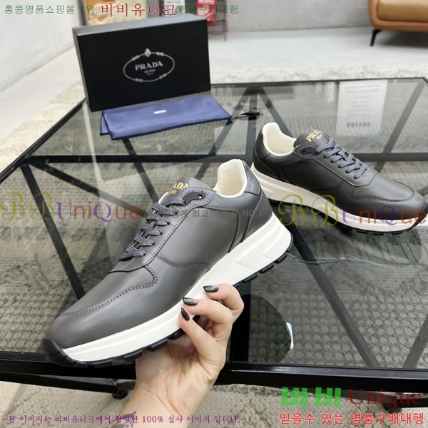  Ŀ R576860