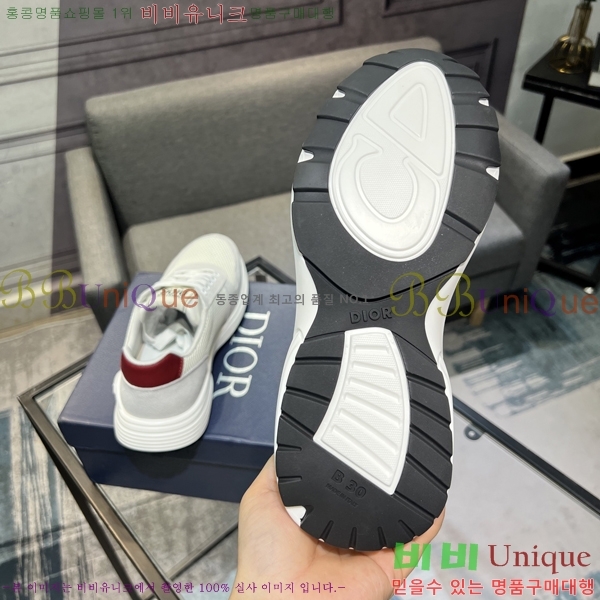   Ŀ DR974929-3