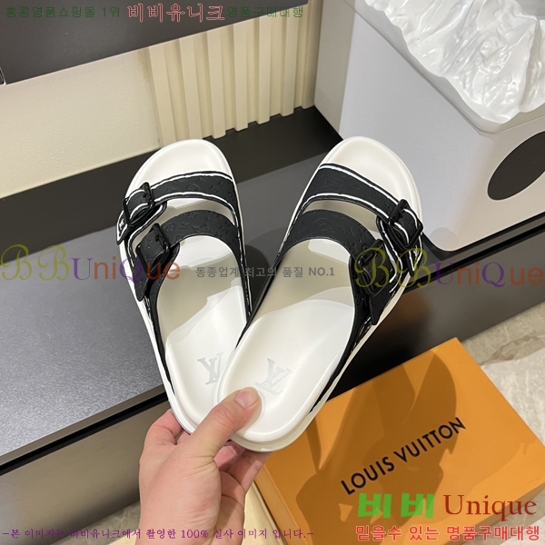 ̺  L8920935-9