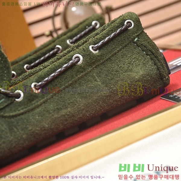  ̺  L7161627-23